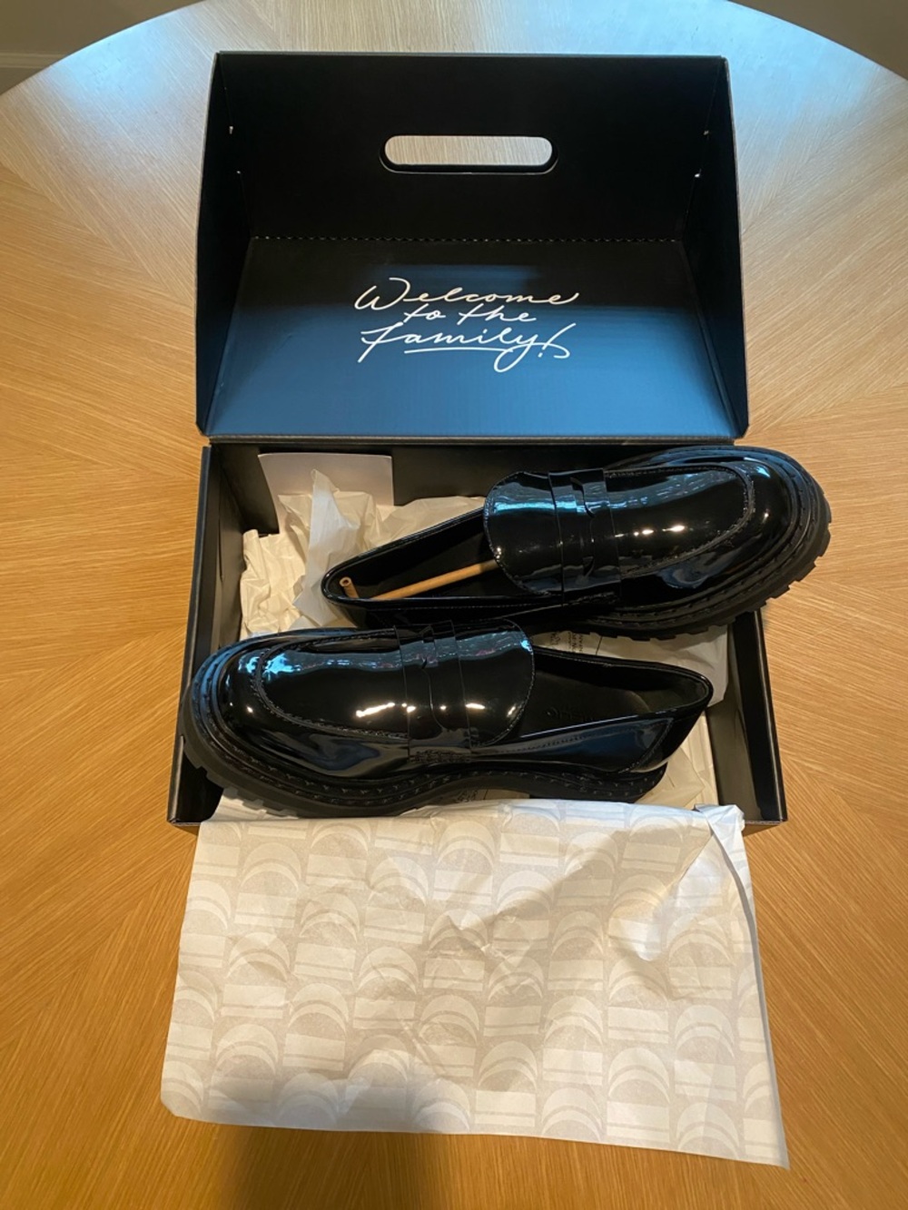 Prescia Black Patent Loafers
D'Amelio Footwear Women’s size 10